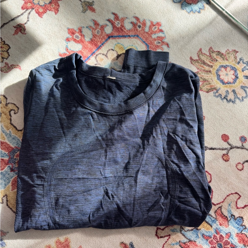 Lululemon navy blue long sleeve